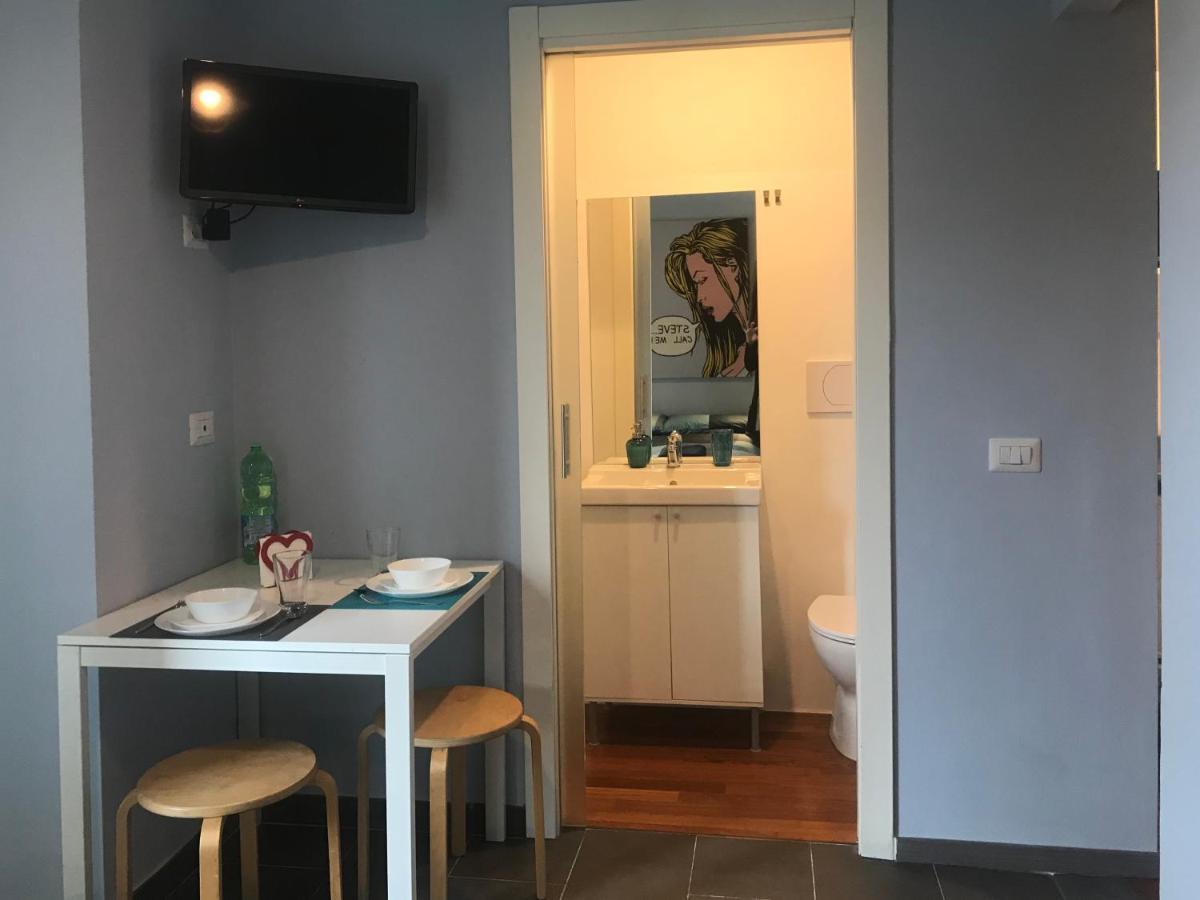 Apartamento Pied A Terre Sant'Agostino Milán Exterior foto