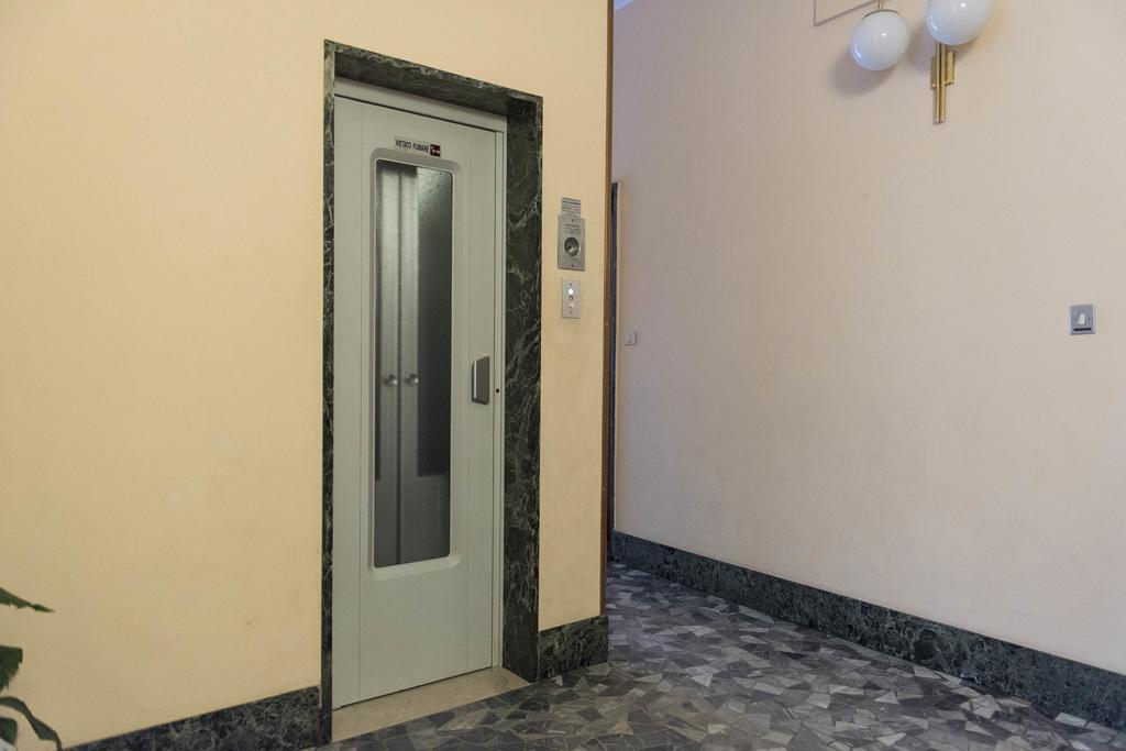 Apartamento Pied A Terre Sant'Agostino Milán Exterior foto