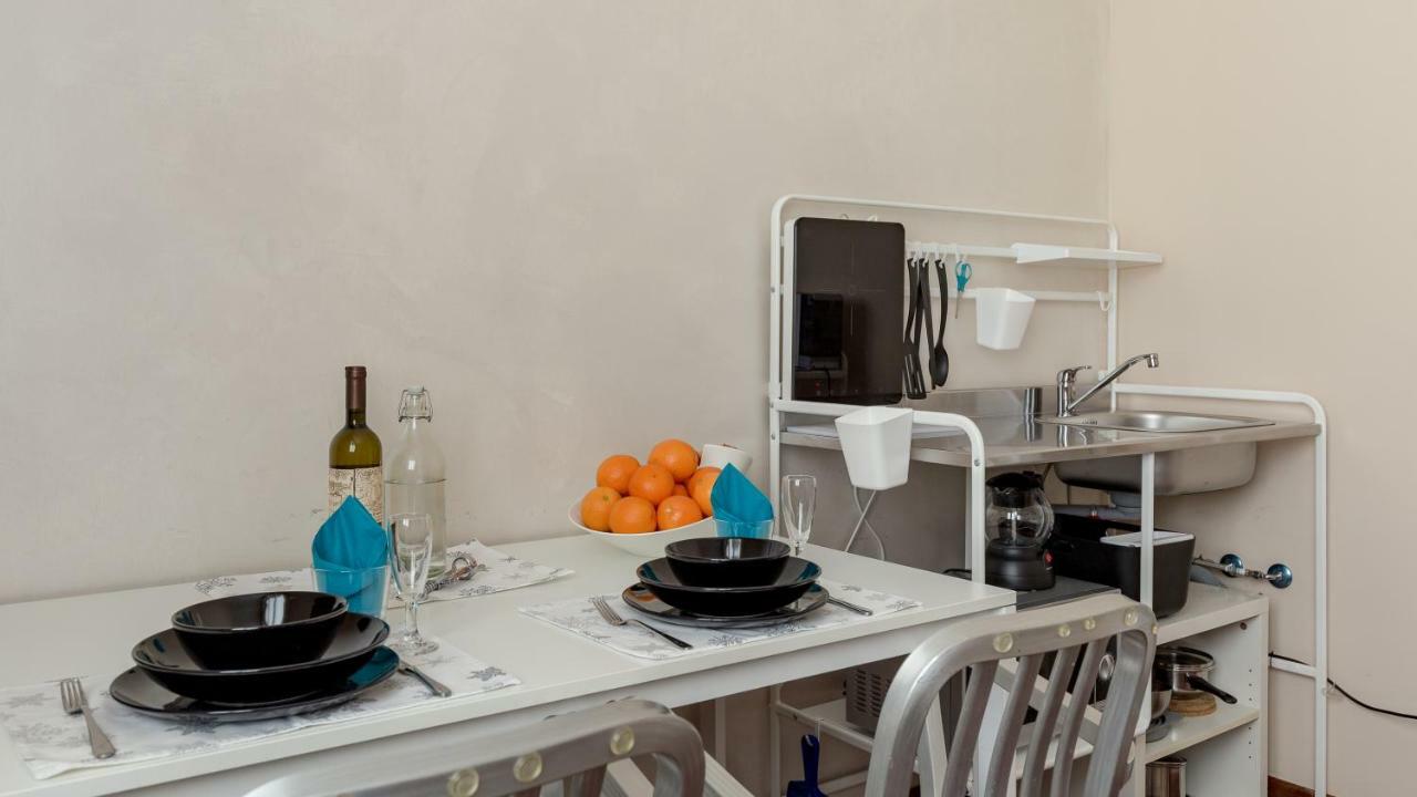Apartamento Pied A Terre Sant'Agostino Milán Exterior foto